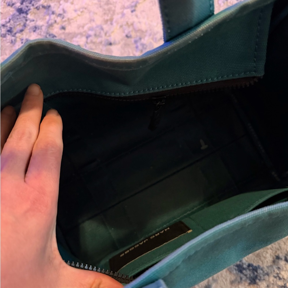 Marc Jacobs Harbor Blue Medium Tote Bag GUC - Picture 6 of 13